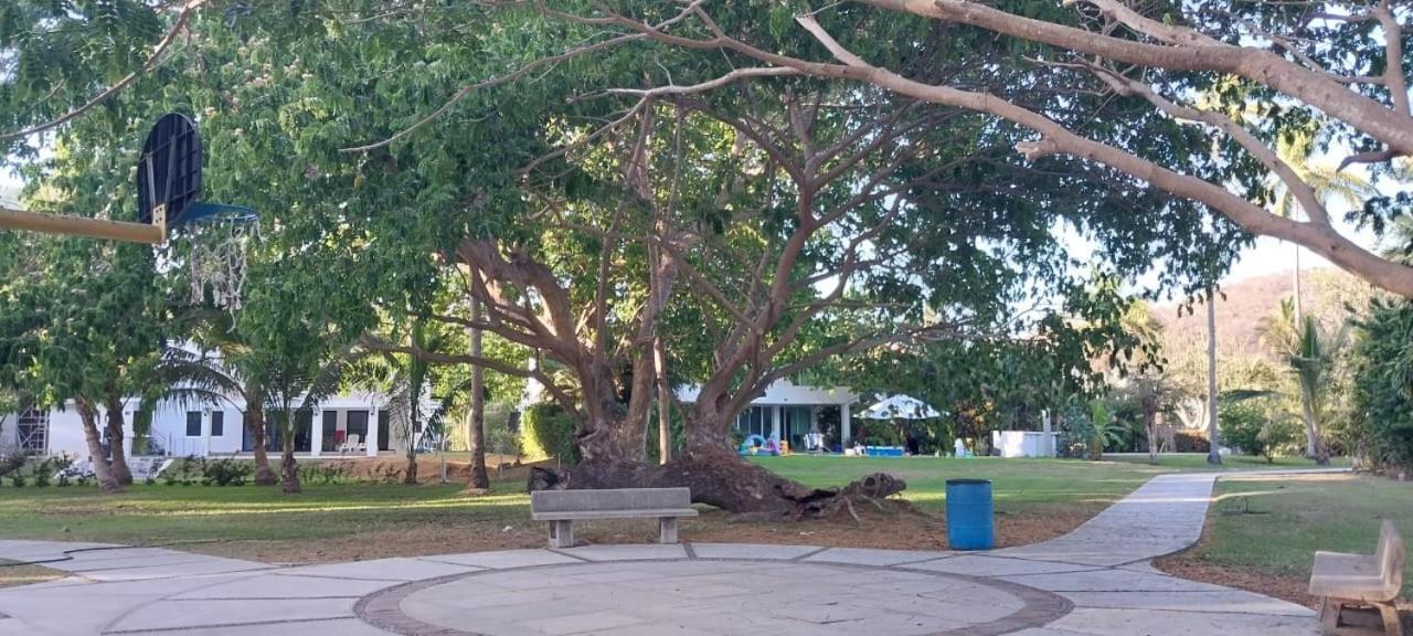 הוילה מנסניו Casa Yuli מראה חיצוני תמונה